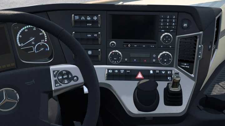 Actros Plus: New Actros Mp4 Cabin Overhaul ETS2 1.43.x