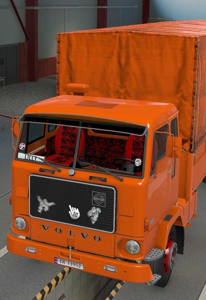 Volvo F88 Red Plush Interior & Exterior ETS2 1.43.x