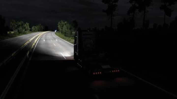 Enhanced Headlight Brightness For All Truck V1.0 ETS2 1.47