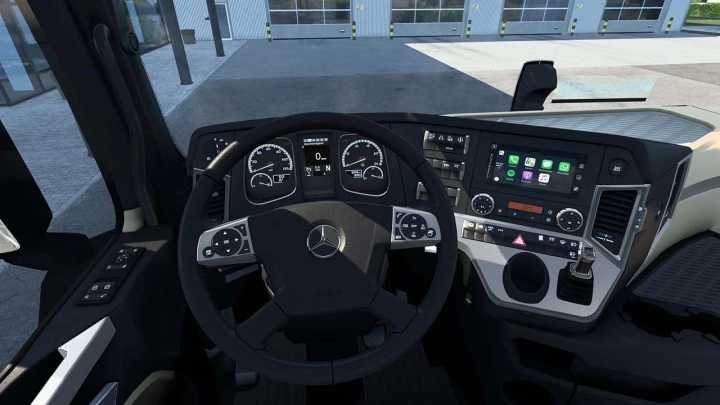 ETS2 Actros Plus New Actros Mp4 Cabin Overhaul V1.52 (1.52)