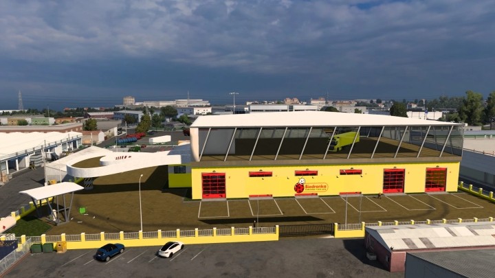 ETS2 Biedronka Garage D-Deck (20.11.2024) V1.0 (1.53)