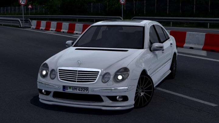 ETS2 Mercedes-Benz E55 Amg V1.4 (1.53)