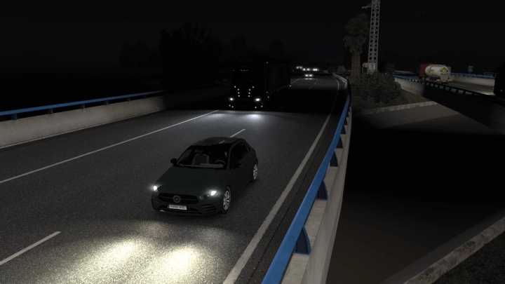 ETS2 Brighter Low Beam & Reverse Lights V1.53.241219 (1.53)